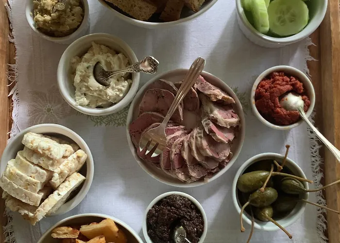 Couette-café La Bousquetière 3*