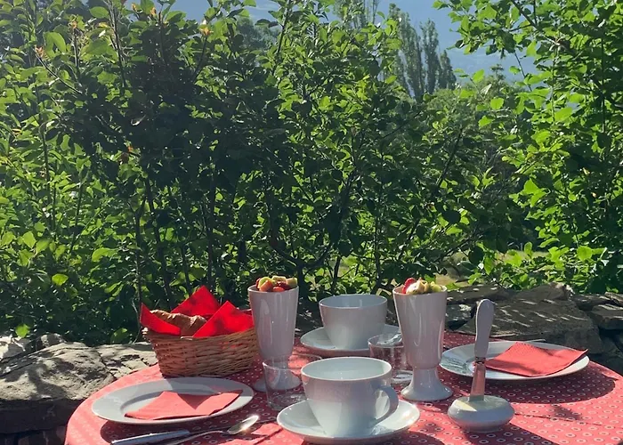 Couette-café La Bousquetière